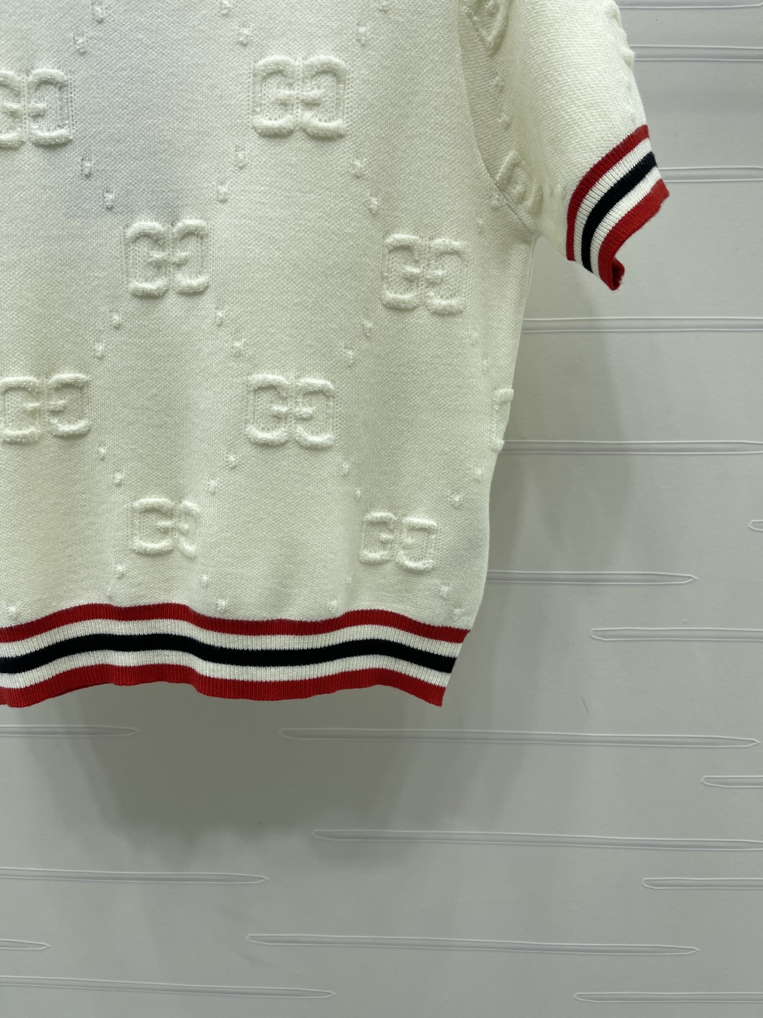 Women's short sleeves